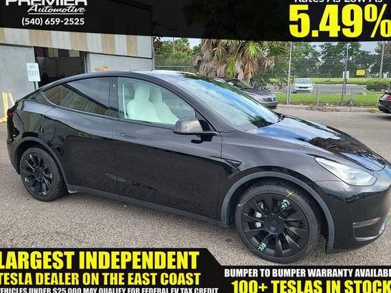 TESLA MODEL Y 2022 7SAYGDEE3NF390033 image